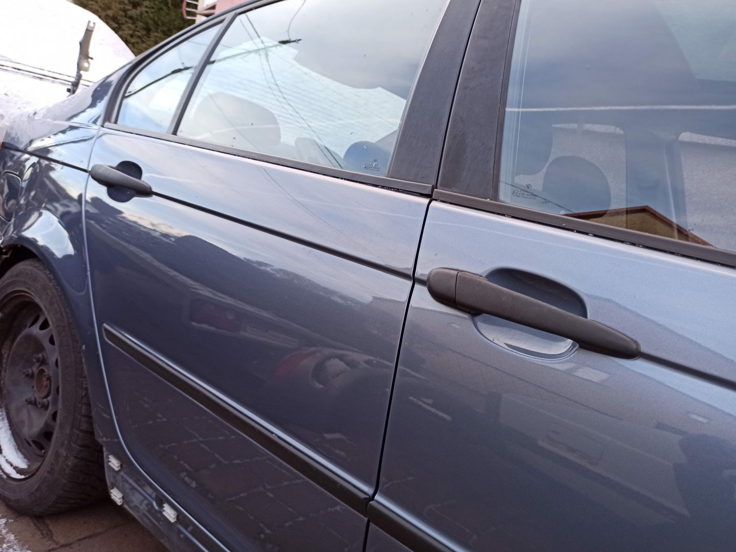 BMW e46 sedan 372/5 stahlblau Drzwi prawe tylne boczek szyba korbka Częstochowa Częstochowa - Zdjęcie 1