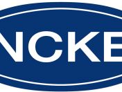 Osoba z uprawieniami do spawania metodą TIG